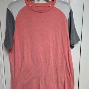 Urban Pipeline mens XL The Awesomely soft ultimate tee coral gray and white